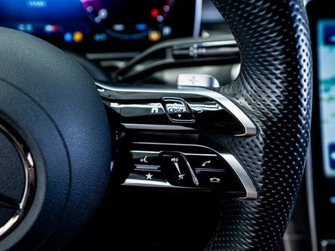 Used 2024 Mercedes-Benz CLE 300 4MATIC Coupe image 44