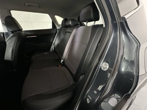 Used 2021 Kia Seltos S FWD image 22