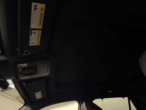 New 2025 Honda Pilot Black Edition image 32