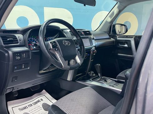 Used 2017 Toyota 4Runner SR5 image 4