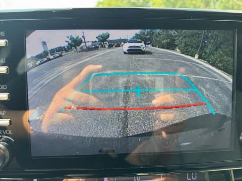 Used 2022 Toyota Sienna LE FWD image 24