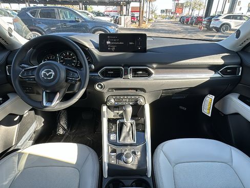 New 2025 MAZDA CX-5 AWD 2.5 S w/ Premium Plus Pkg image 17