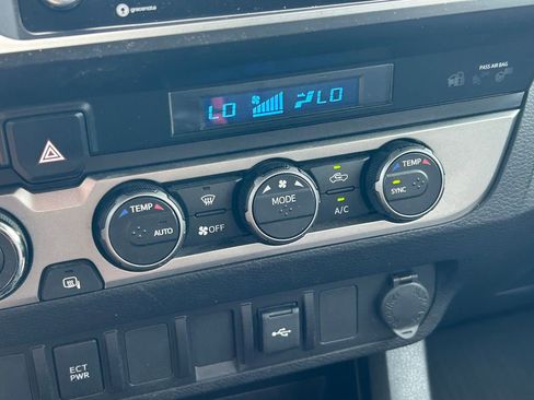 Used 2023 Toyota Tacoma SR AWD/4WD image 27