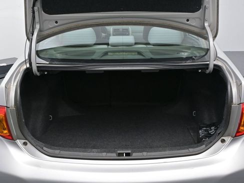 Used 2010 Toyota Corolla LE image 16