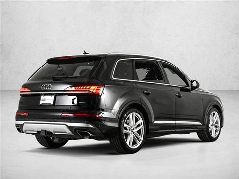 Used 2025 Audi Q7 3.0T Premium Plus w/ Premium Plus Package image 5