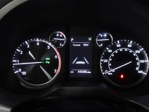 Used 2023 Lexus GX 460 Premium w/ Accessory Package AWD/4WD image 21