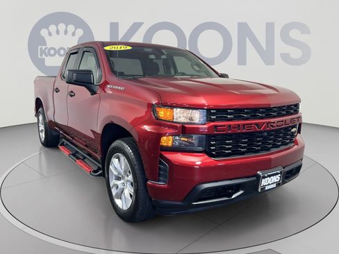 Used 2019 Chevrolet Silverado 1500 Custom w/ Custom Convenience Package AWD/4WD image 10