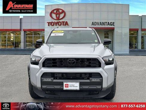 Certified 2025 Toyota 4Runner TRD Off-Road Premium image 2