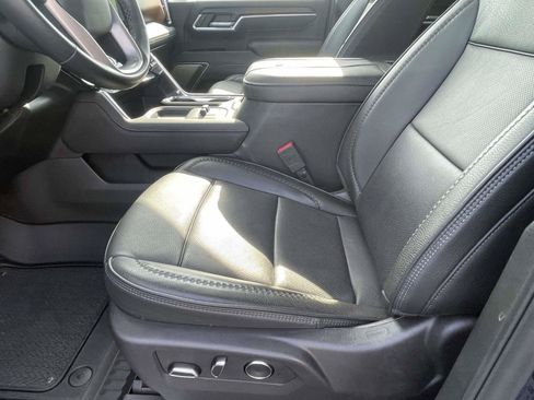 Used 2025 GMC Sierra 2500 Denali w/ Denali Reserve Package AWD/4WD image 15