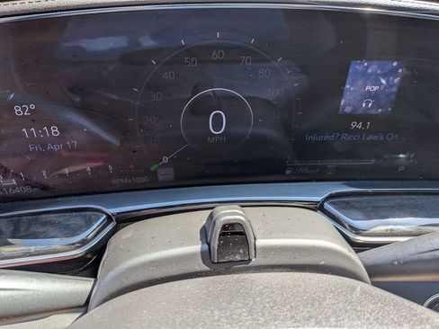 Certified 2024 Cadillac Escalade ESV Premium Luxury image 17