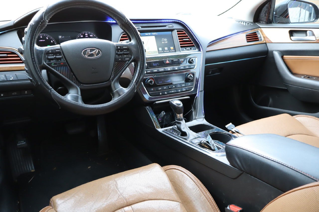 Used 2015 Hyundai Sonata Limited w/ Option Group 05 FWD image 5