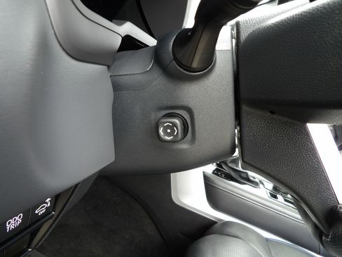 Used 2023 Toyota Tundra Platinum image 27