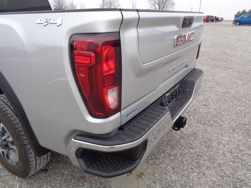 Used 2022 GMC Sierra 2500 SLE w/ SLE Convenience Package image 73