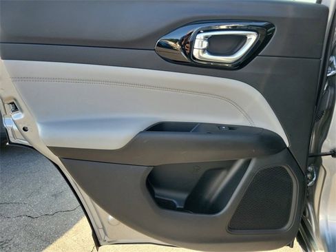 Certified 2022 Jeep Compass Limited image 15