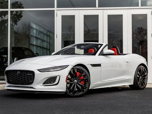 Used 2024 Jaguar F-TYPE R-Dynamic image 39