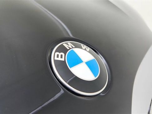 Used 2025 BMW X4 xDrive30i image 16