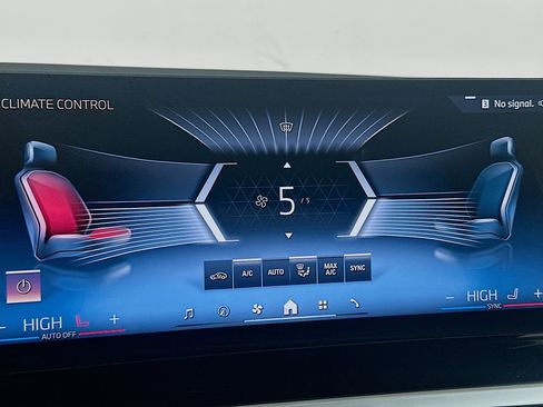 Used 2024 BMW i4 eDrive40 image 24