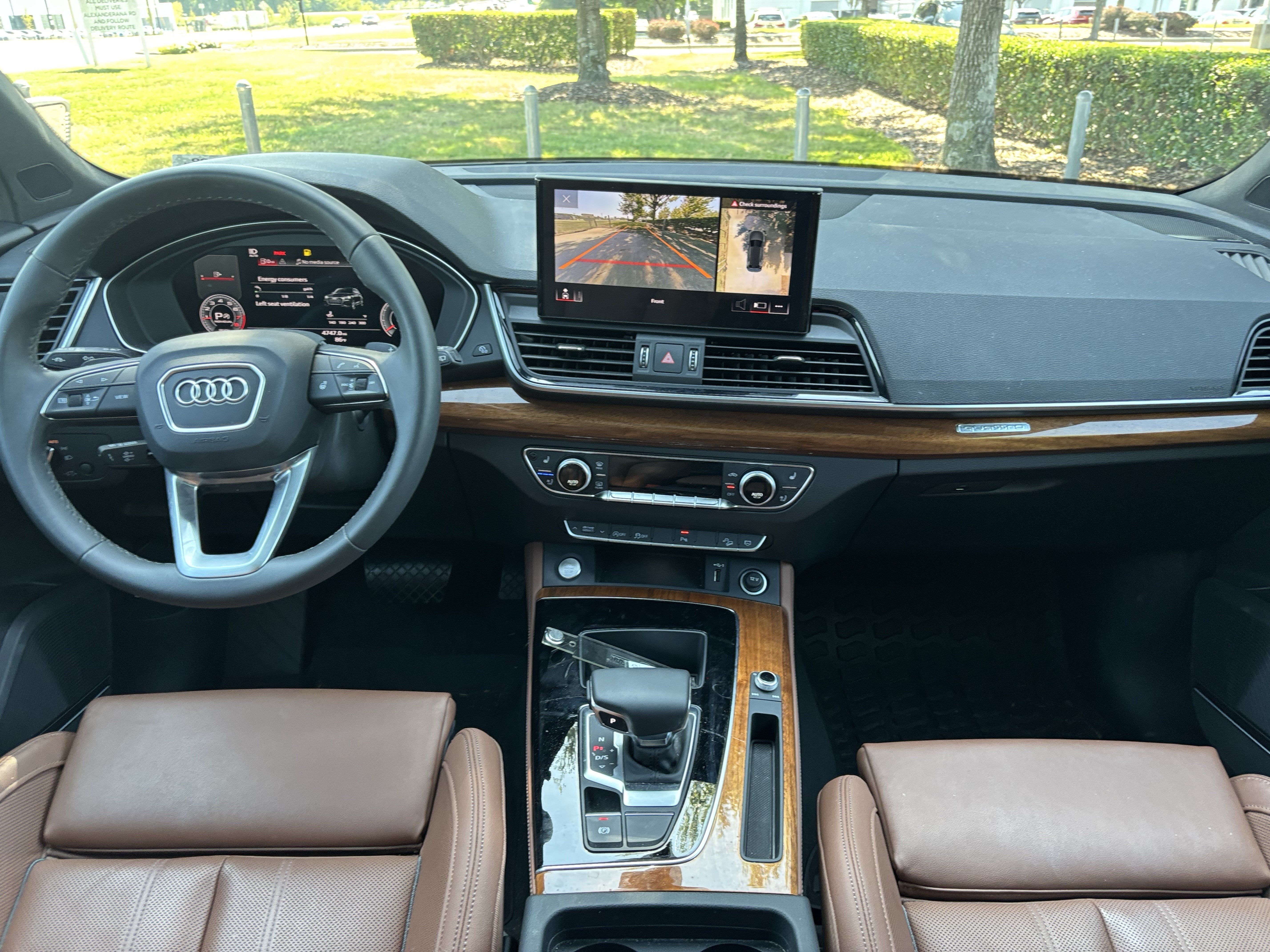 Used 2023 Audi Q5 2.0T Premium Plus w/ Premium Plus Package AWD/4WD image 33