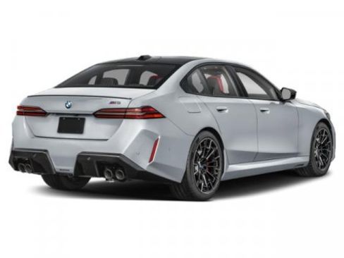 Used 2025 BMW M5 w/ Carbon Package image 5