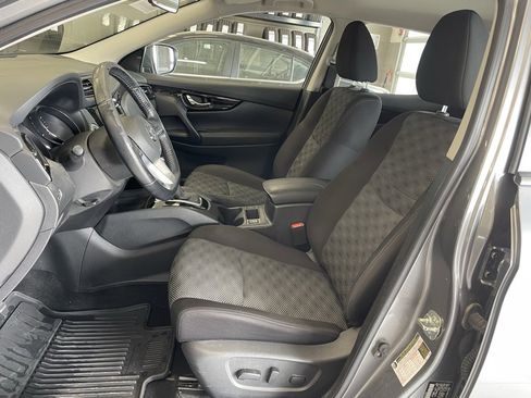 Certified 2022 Nissan Rogue Sport SV image 10