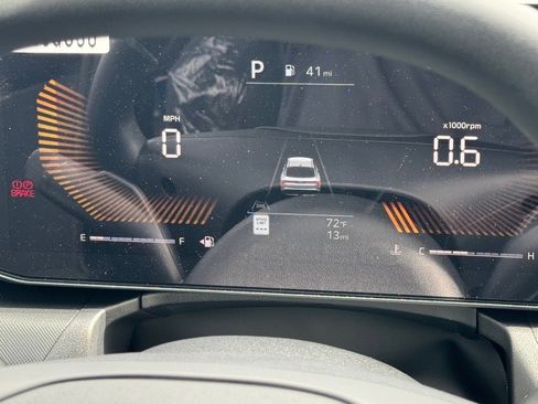 New 2025 Kia K4 LXS image 14