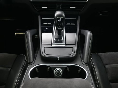 Certified 2021 Porsche Cayenne GTS image 10