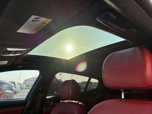 Used 2018 Kia Stinger GT2 AWD/4WD image 6
