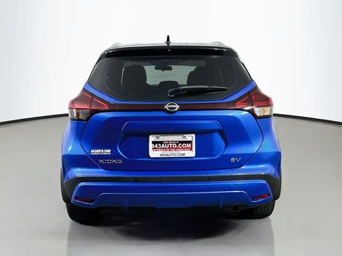 Used 2022 Nissan Kicks SV FWD image 6