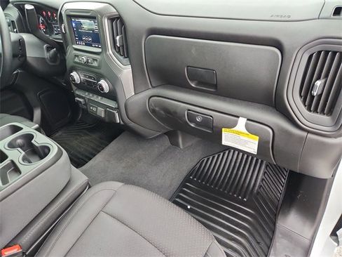 Used 2024 GMC Sierra 3500 Pro image 27