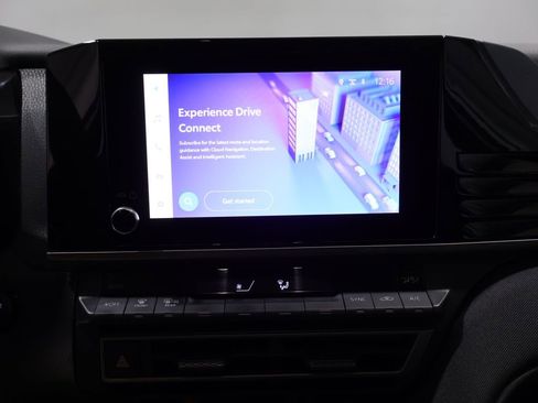 Used 2025 Toyota Camry LE image 25