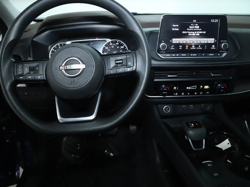 Used 2023 Nissan Rogue SV image 27