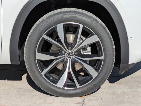 New 2026 Volkswagen Atlas SEL Premium R-Line AWD/4WD image 11