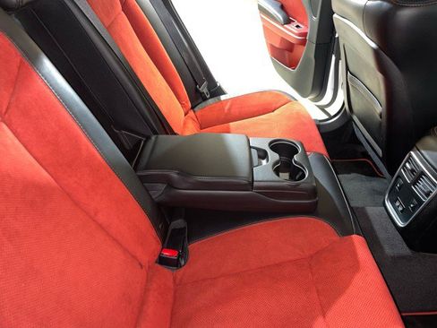 Used 2016 Dodge Charger R/T Scat Pack w/ Beats Audio Group image 20