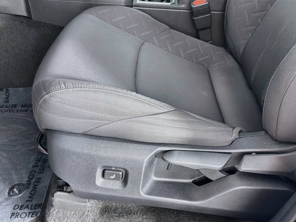 Used 2024 Toyota Tacoma SR AWD/4WD image 24