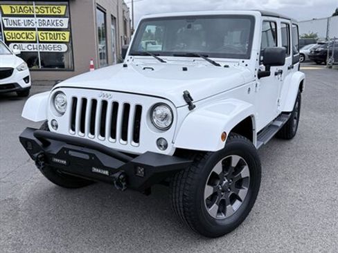 Used 2018 Jeep Wrangler Unlimited Sahara AWD/4WD image 37