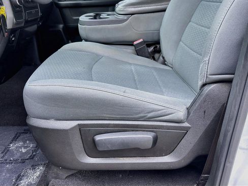Used 2018 RAM 1500 Express RWD image 18