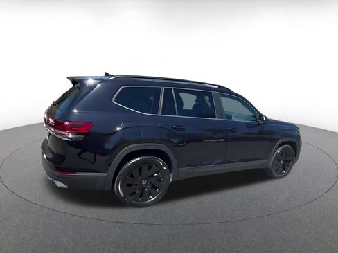 Used 2026 Volkswagen Atlas SE FWD image 11