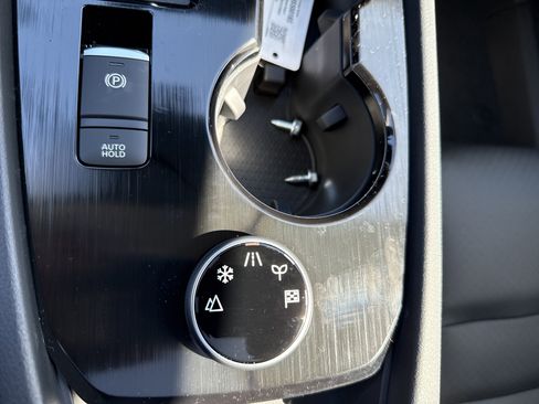 New 2026 Nissan Rogue SV AWD/4WD image 29