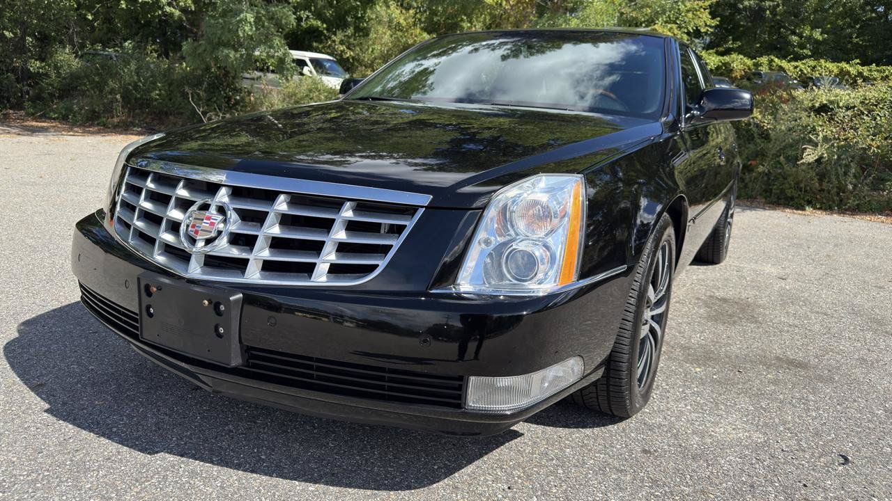 Used 2007 Cadillac DTS Performance FWD image 9