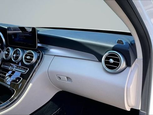Used 2019 Mercedes-Benz C 300 Sedan image 27