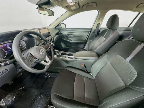Certified 2025 Nissan Sentra SV FWD image 29