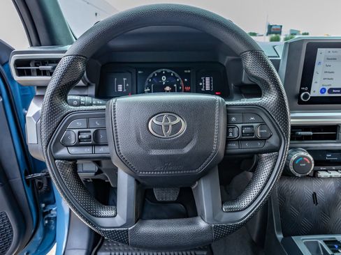 Used 2026 Toyota Tacoma TRD Sport AWD/4WD image 19