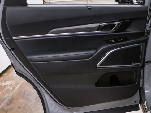 Used 2024 Kia Telluride SX Prestige X-Pro AWD/4WD image 29