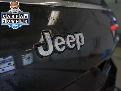 Used 2022 Jeep Grand Cherokee L Limited image 13