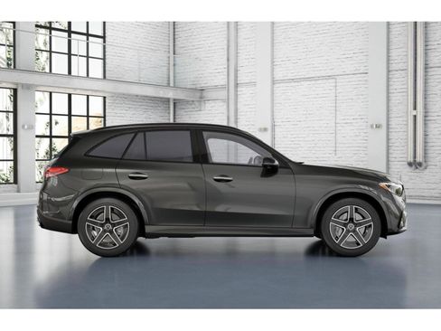 New 2026 Mercedes-Benz GLC 300 4MATIC image 17