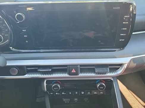 Used 2024 Kia K5 GT-Line w/ GT-Line Premium Package FWD image 24