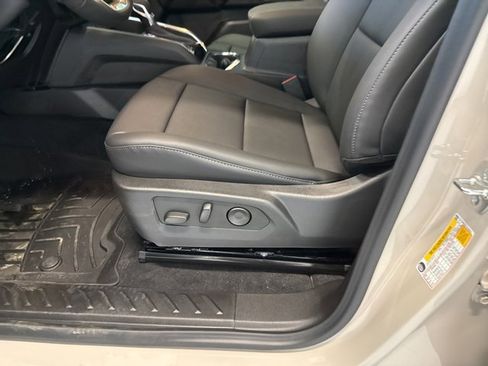 New 2026 GMC Canyon Elevation w/ Convenience Package image 14