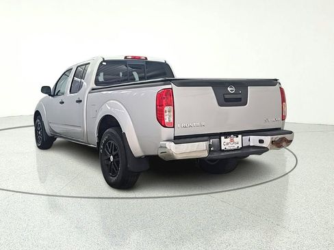Used 2018 Nissan Frontier SV AWD/4WD image 6