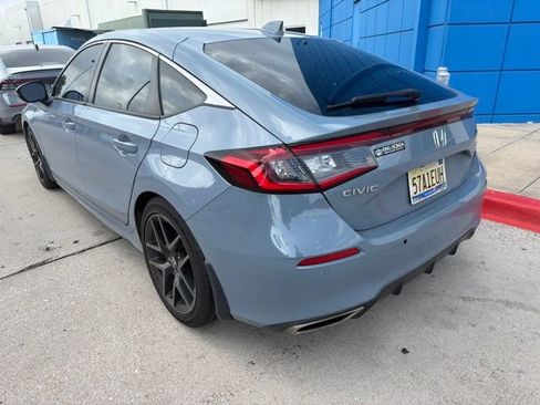 Used 2022 Honda Civic Sport Touring image 2