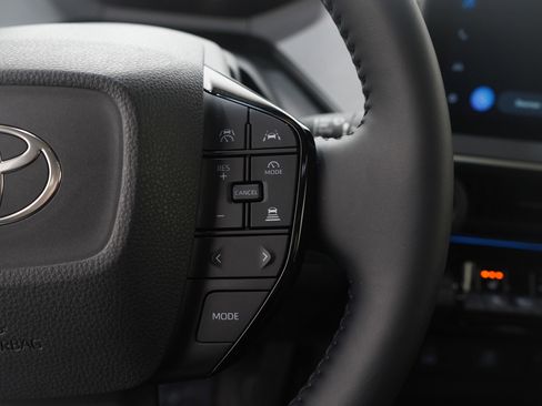 Used 2026 Toyota Prius AWD image 27